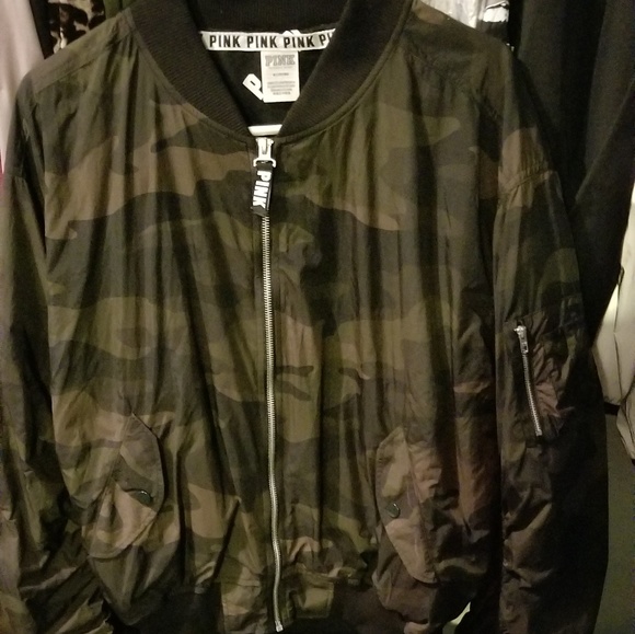 HOLD TRADE ***camo bomber new - Picture 1 of 4
